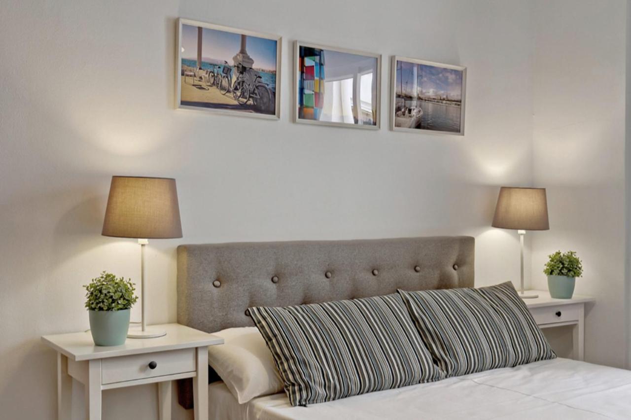 Del Parque Flats - Ollerias 3 Appartement Málaga Buitenkant foto