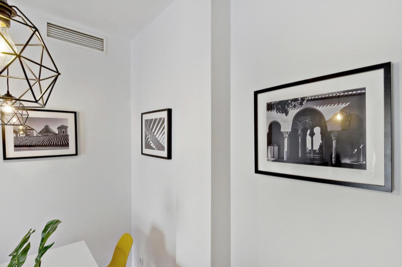 Del Parque Flats - Ollerias 3 Appartement Málaga Buitenkant foto